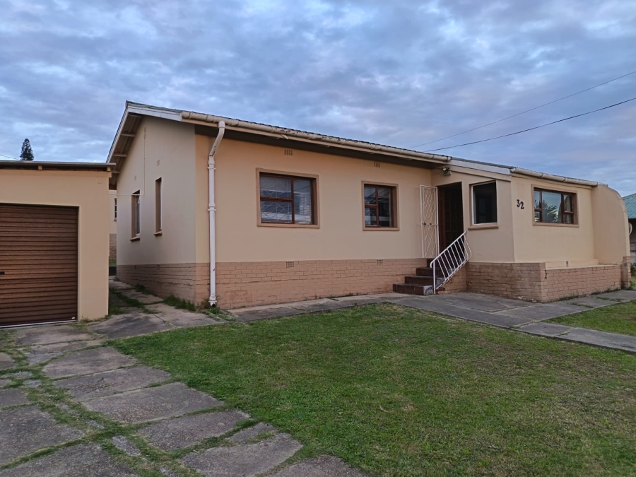 3 Bedroom Property for Sale in Van Riebeeck Hoogte Eastern Cape